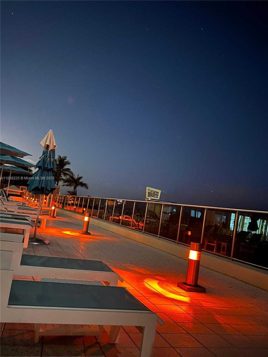 Small Image of 2501 SOUTH OSEAN DR #532, Hollywood Number 14