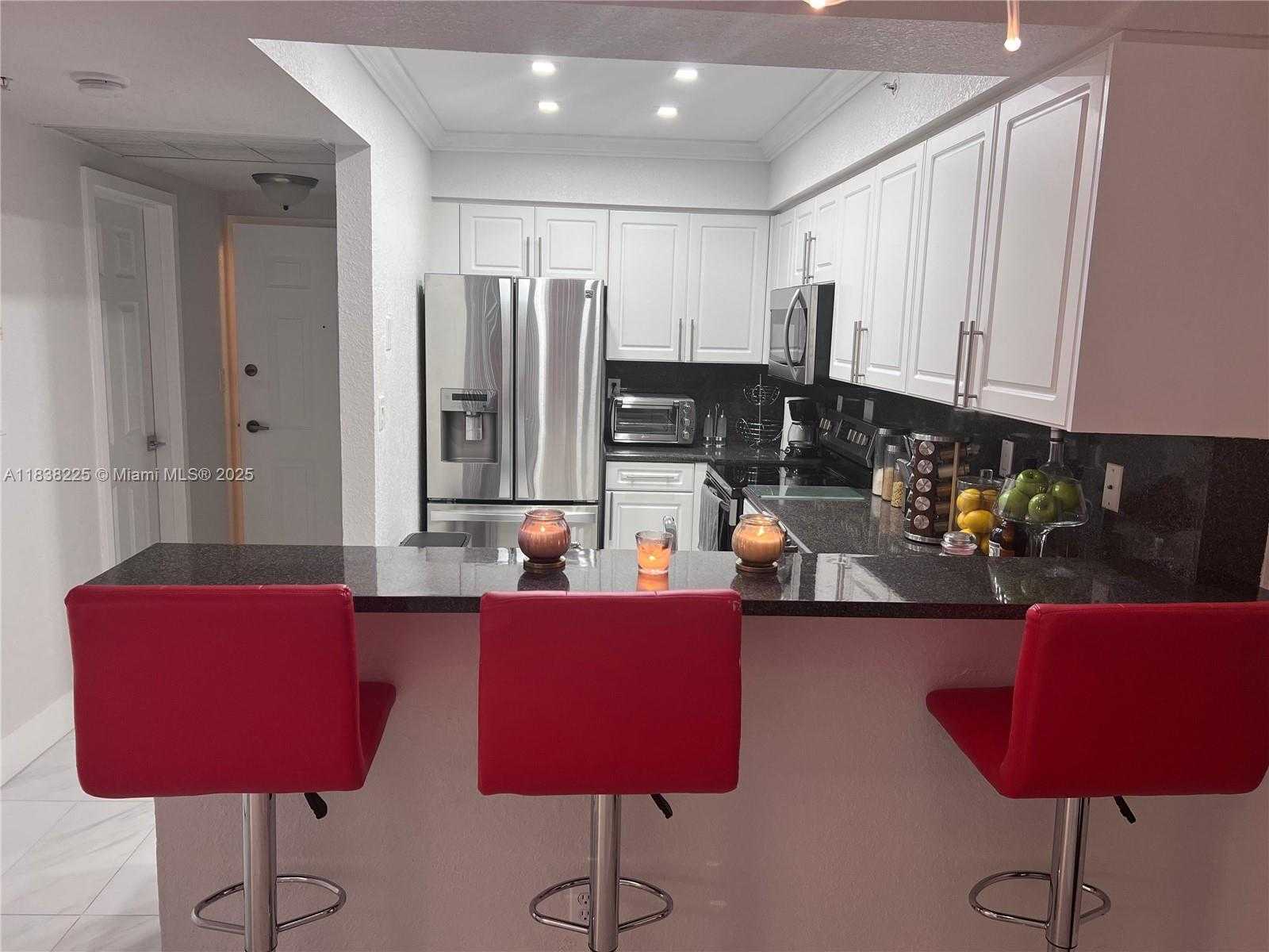 Small Image of 2501 SOUTH OSEAN DR #532, Hollywood Number 4