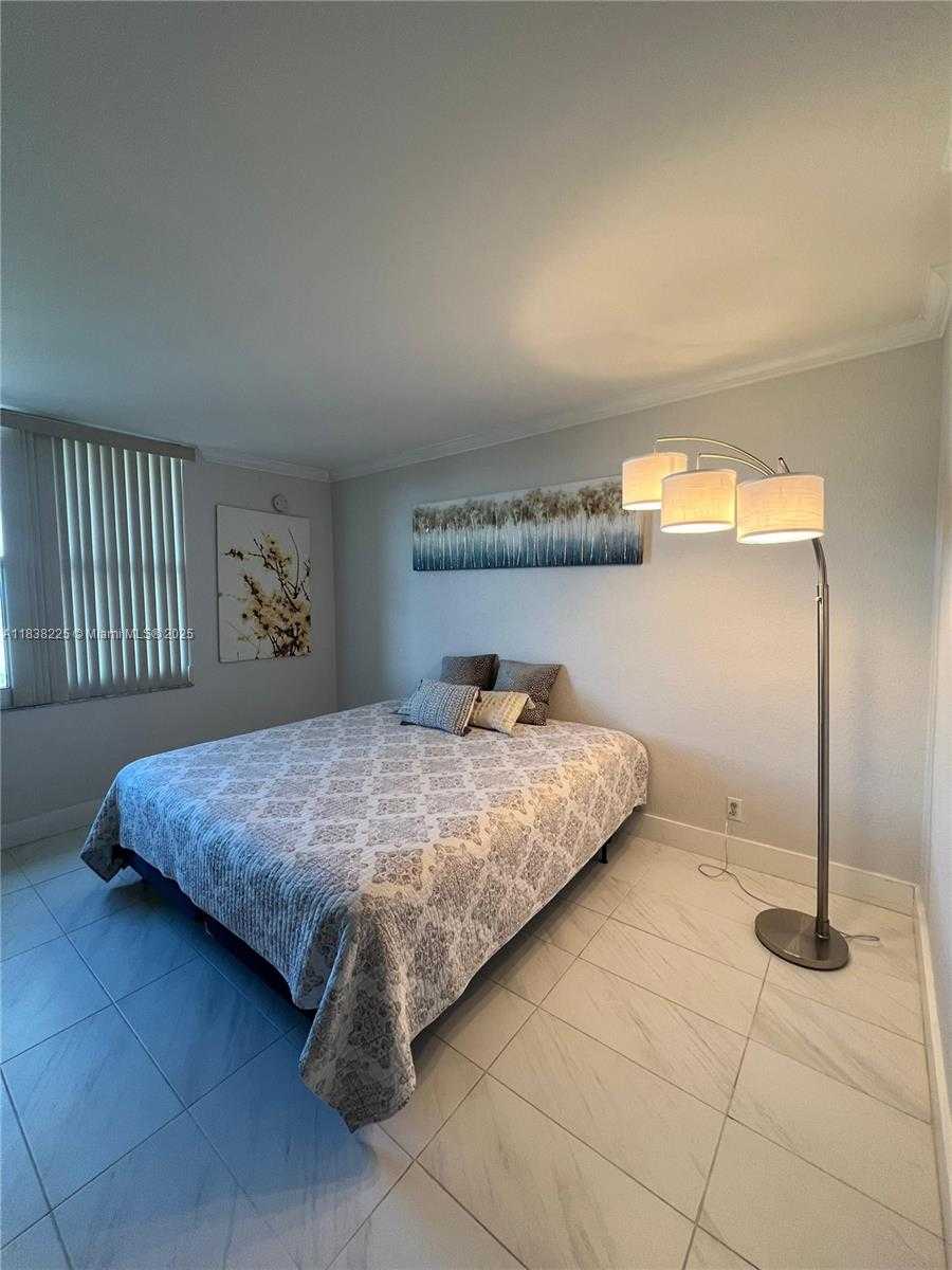 Small Image of 2501 SOUTH OSEAN DR #532, Hollywood Number 8