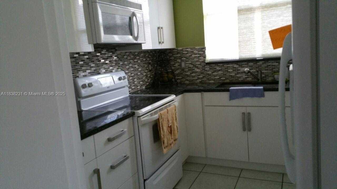Small Image of 8625 SOUTH WEST 152ND AVE #250, Miami Number 3