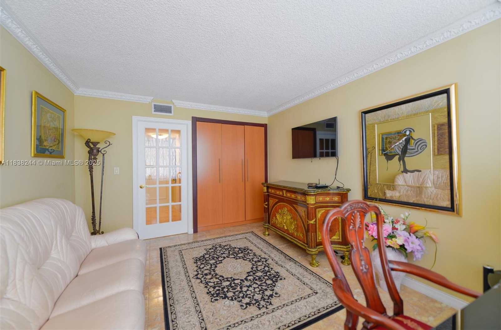 Small Image of 2751 SOUTH OCEAN DR #1707S, Hollywood Number 20