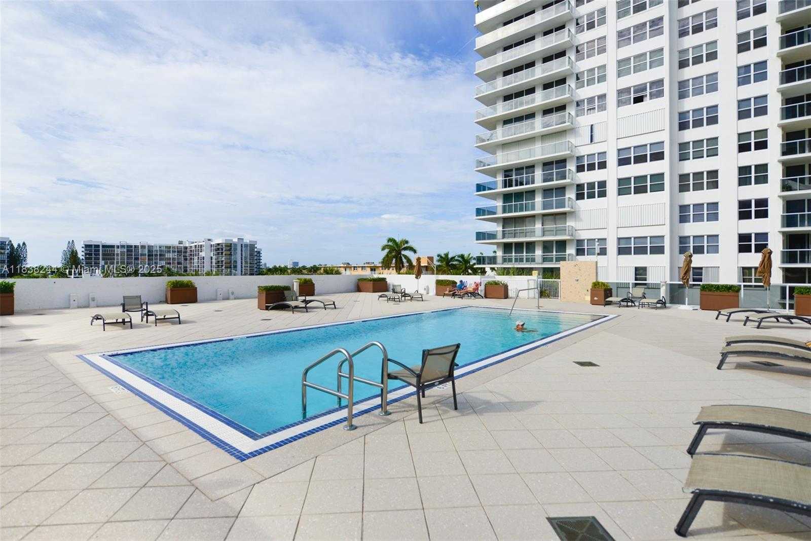 Small Image of 2751 SOUTH OCEAN DR #1707S, Hollywood Number 28