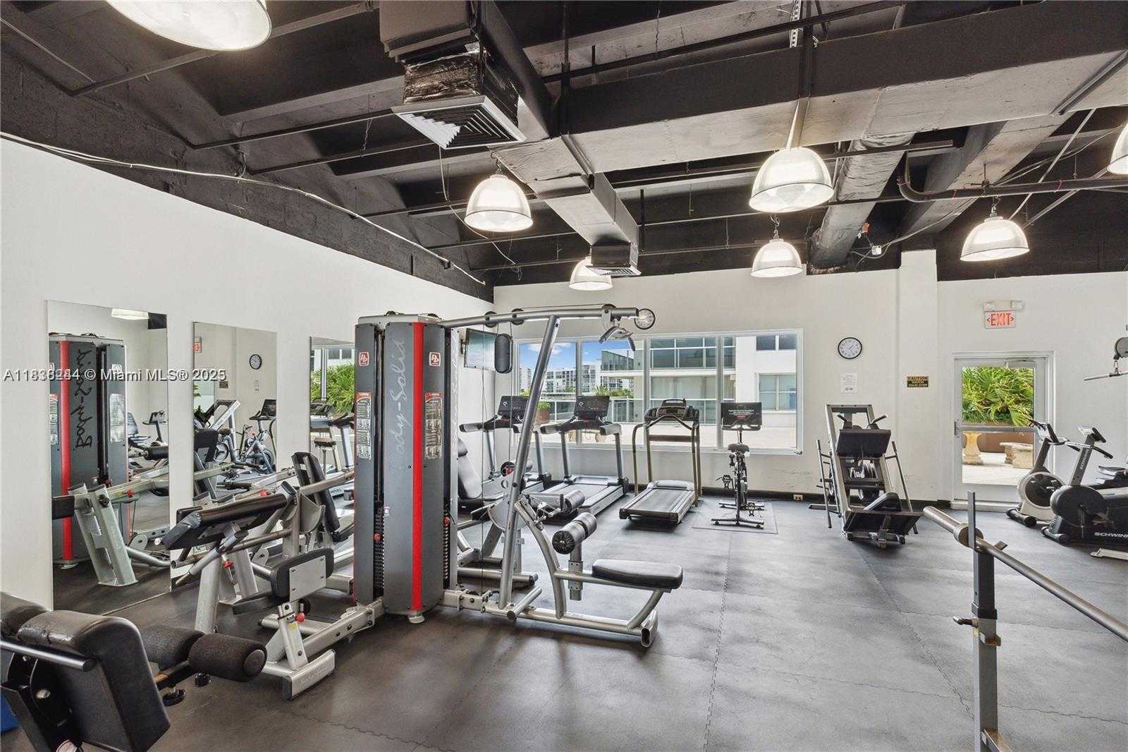Small Image of 2751 SOUTH OCEAN DR #1707S, Hollywood Number 30