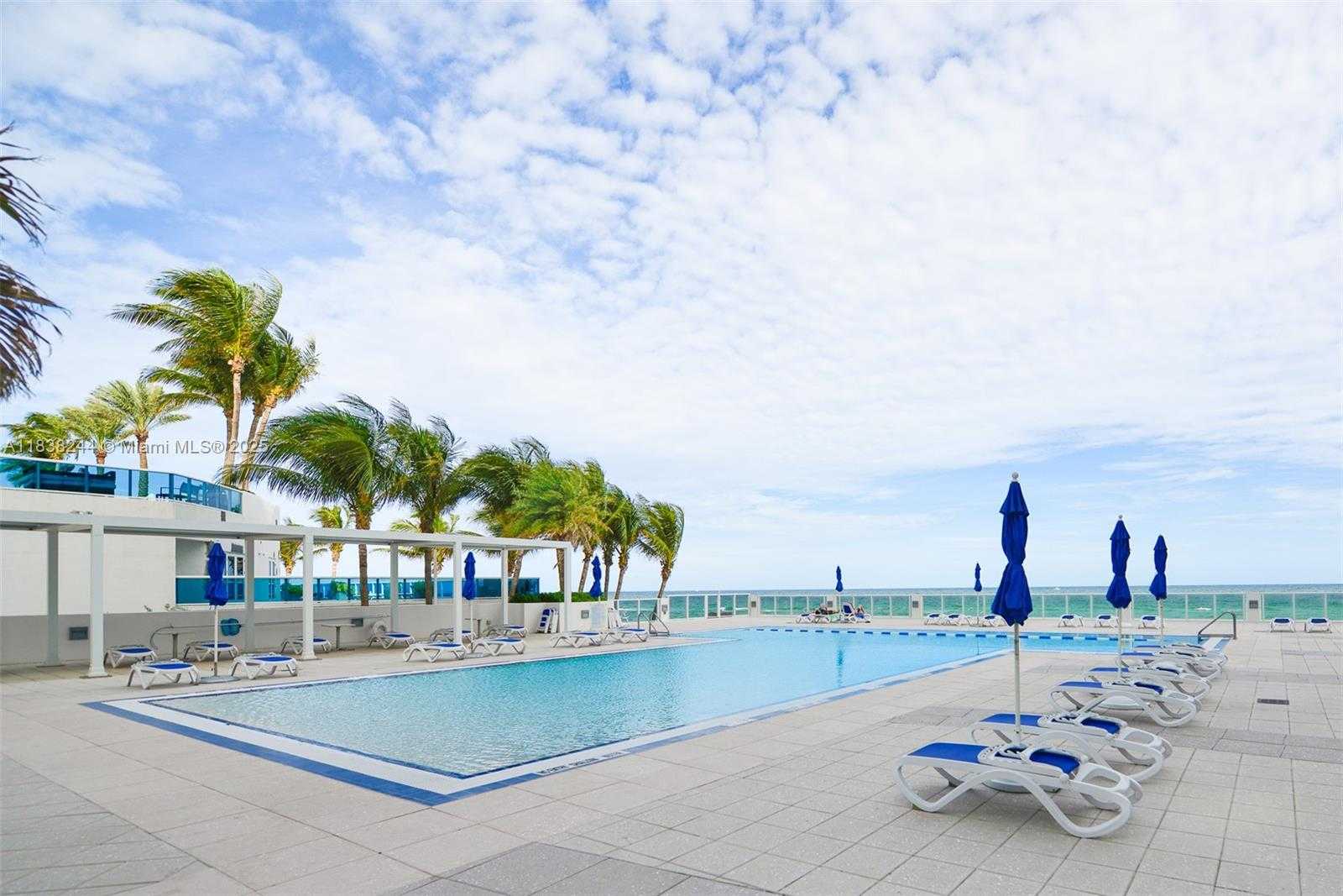 Small Image of 2751 SOUTH OCEAN DR #1707S, Hollywood Number 32