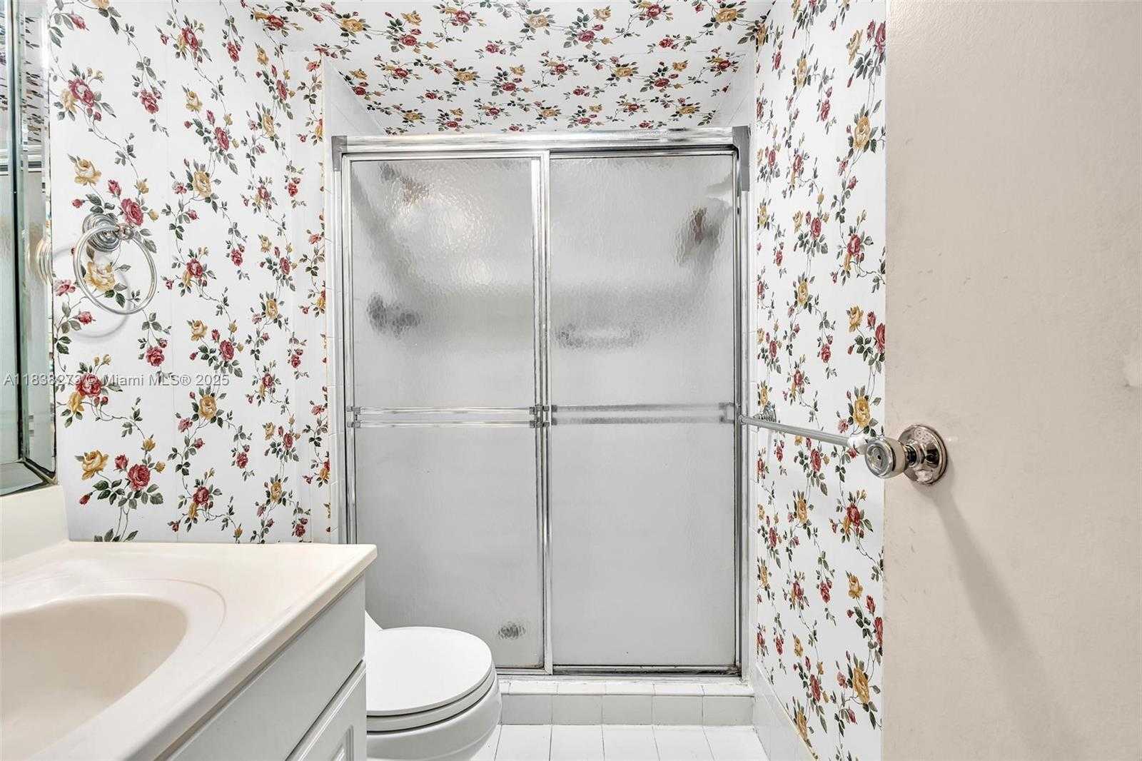 Small Image of 20400 NORTH EAST COUNTRY CLUB DR #215, Aventura Number 25