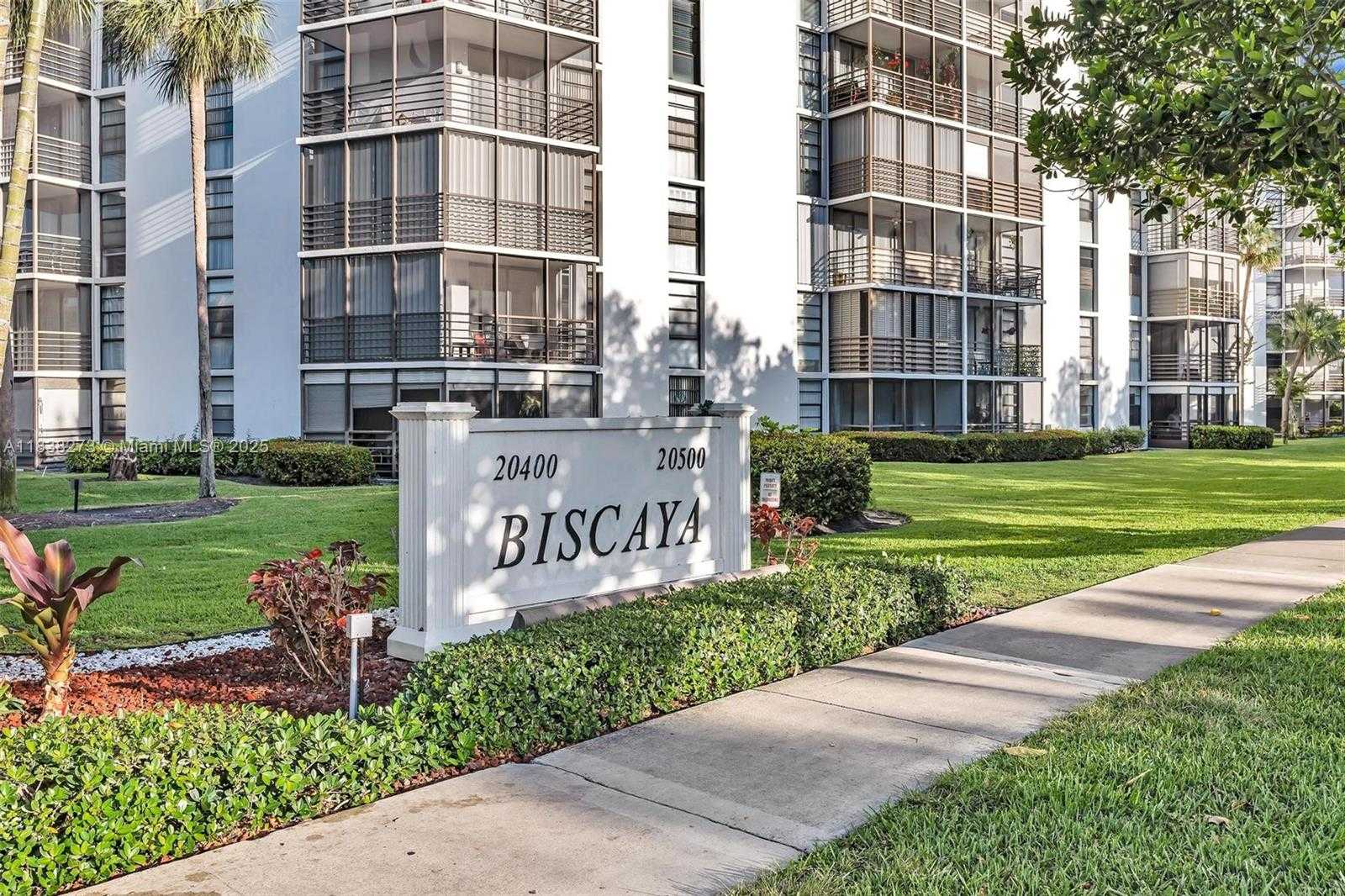 Small Image of 20400 NORTH EAST COUNTRY CLUB DR #215, Aventura Number 44