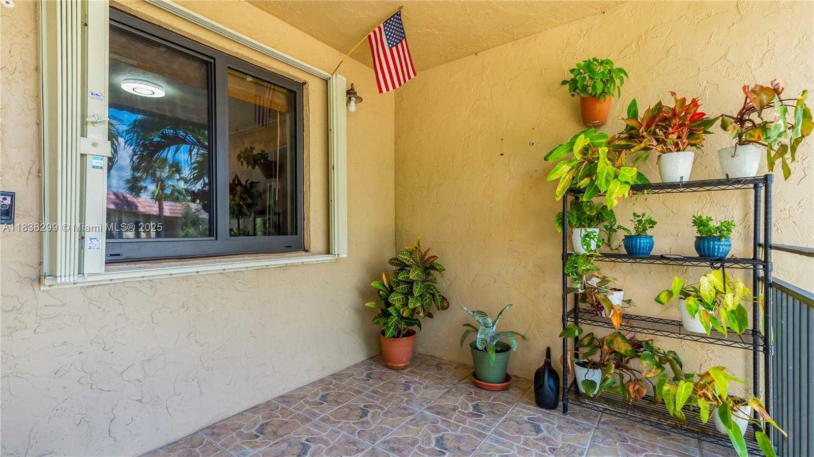 Small Image of 302 LAKEVIEW DR #202, Weston Number 27