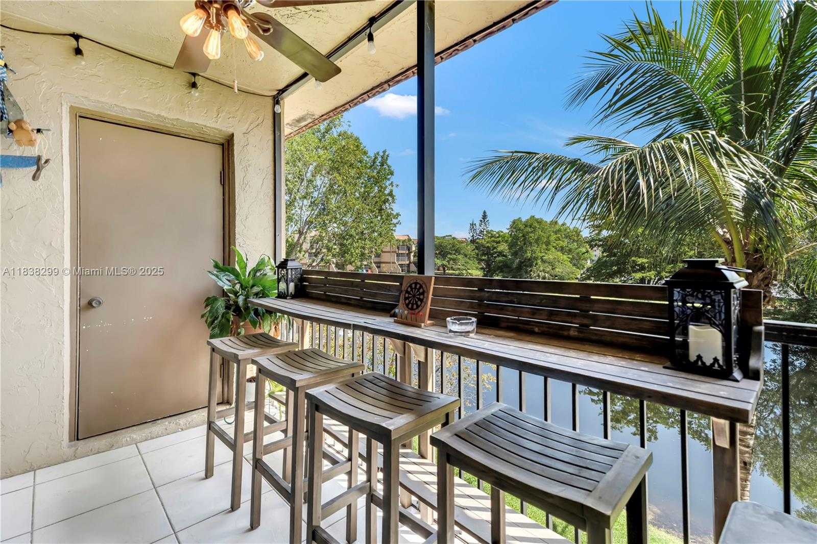 Small Image of 302 LAKEVIEW DR #202, Weston Number 47