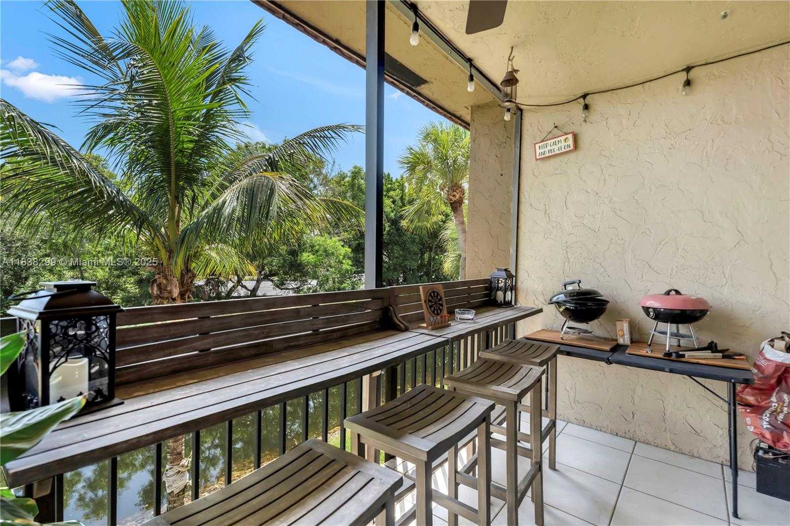 Small Image of 302 LAKEVIEW DR #202, Weston Number 48