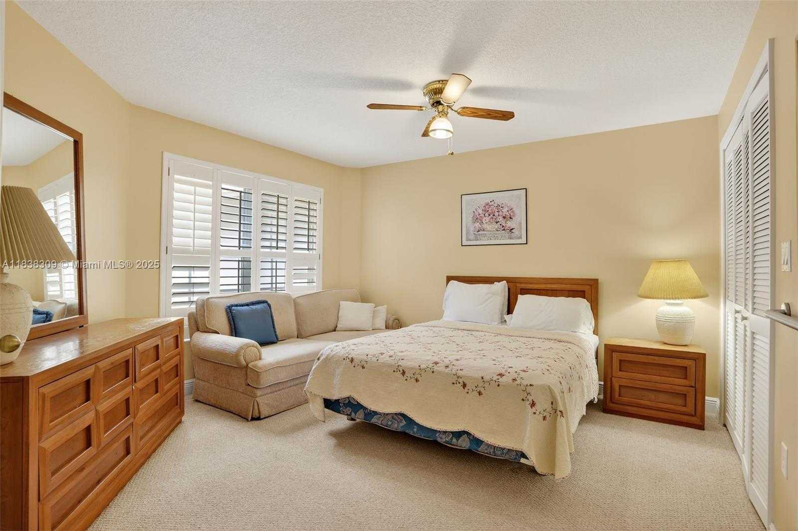 Small Image of 4119 WEST PALM AIRE DR #A4, Pompano Beach Number 12