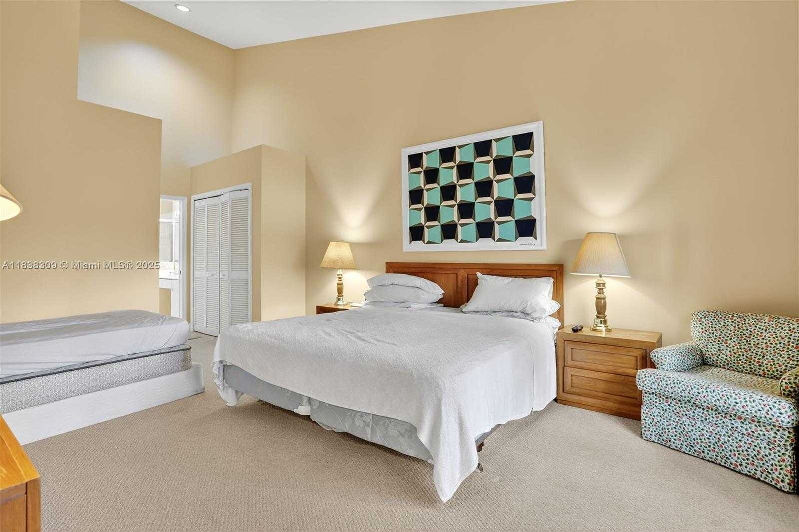 Small Image of 4119 WEST PALM AIRE DR #A4, Pompano Beach Number 24