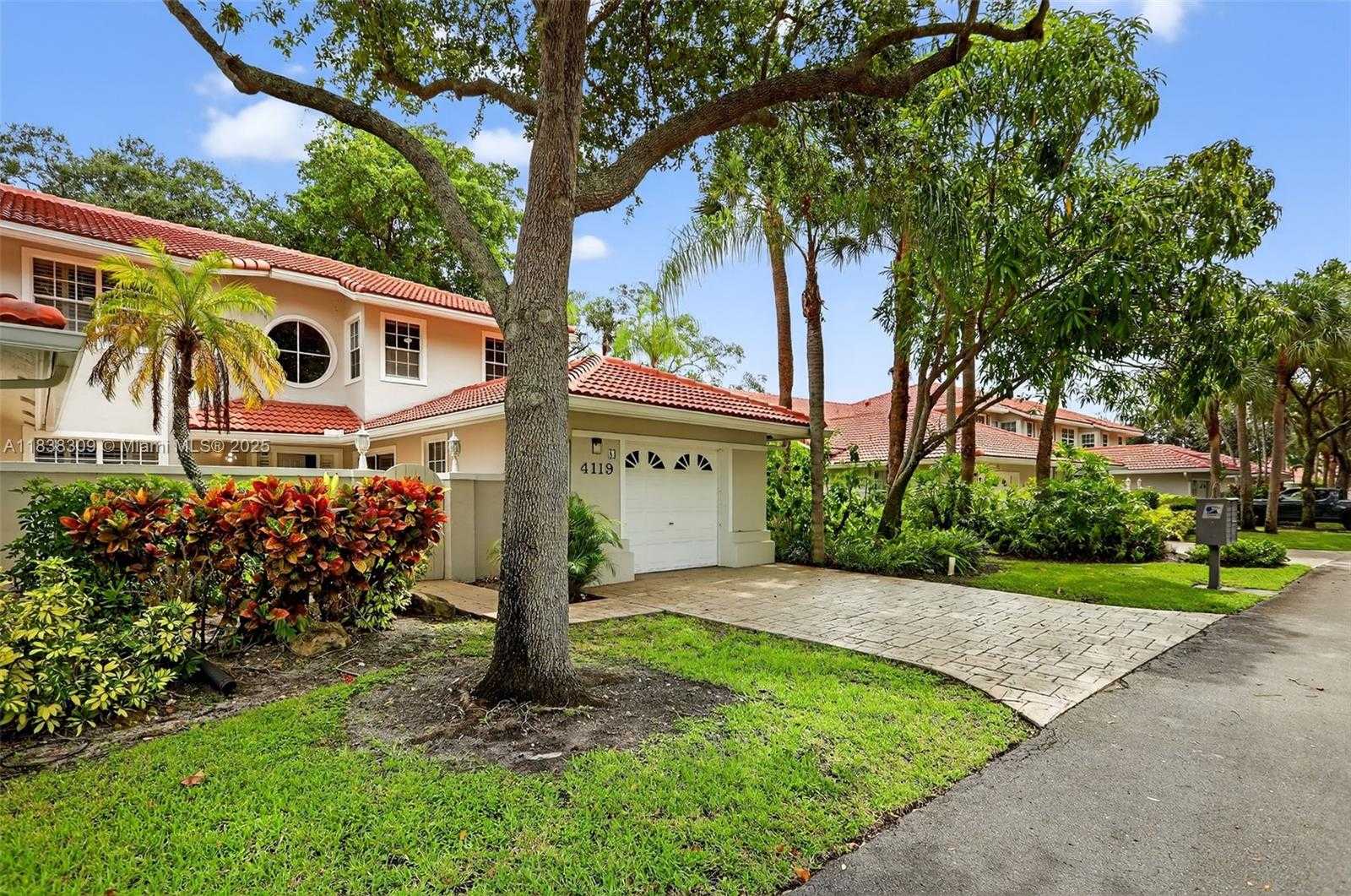 Small Image of 4119 WEST PALM AIRE DR #A4, Pompano Beach Number 38