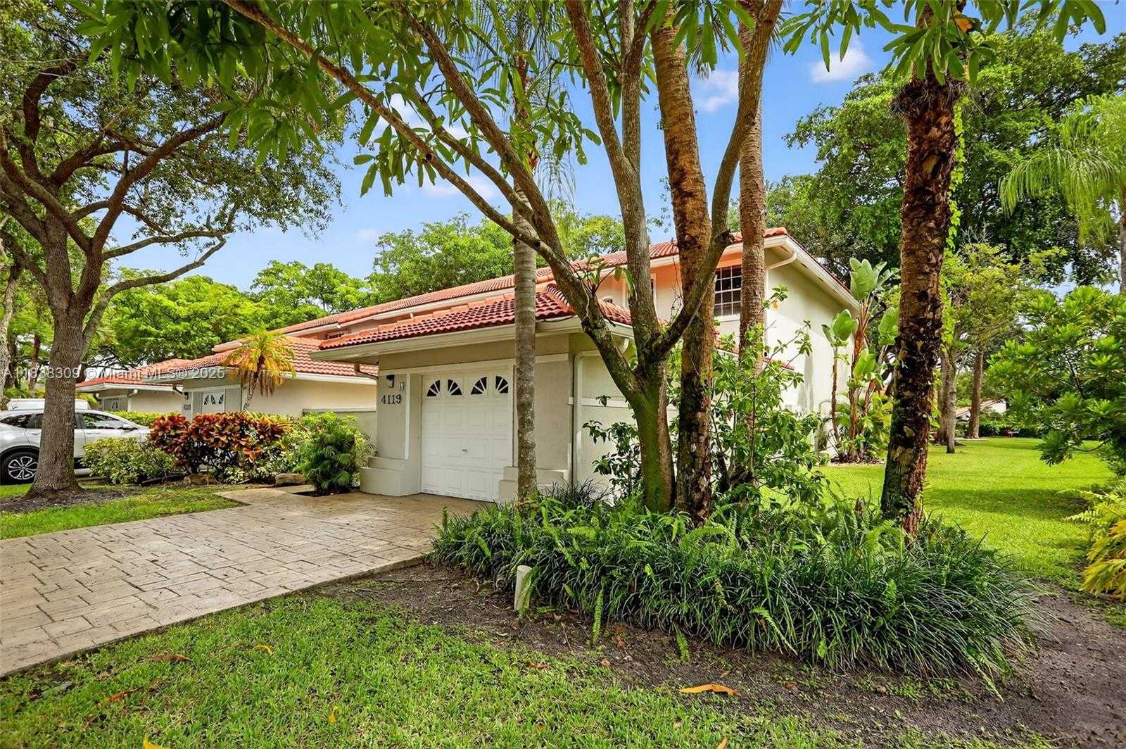 Small Image of 4119 WEST PALM AIRE DR #A4, Pompano Beach Number 41