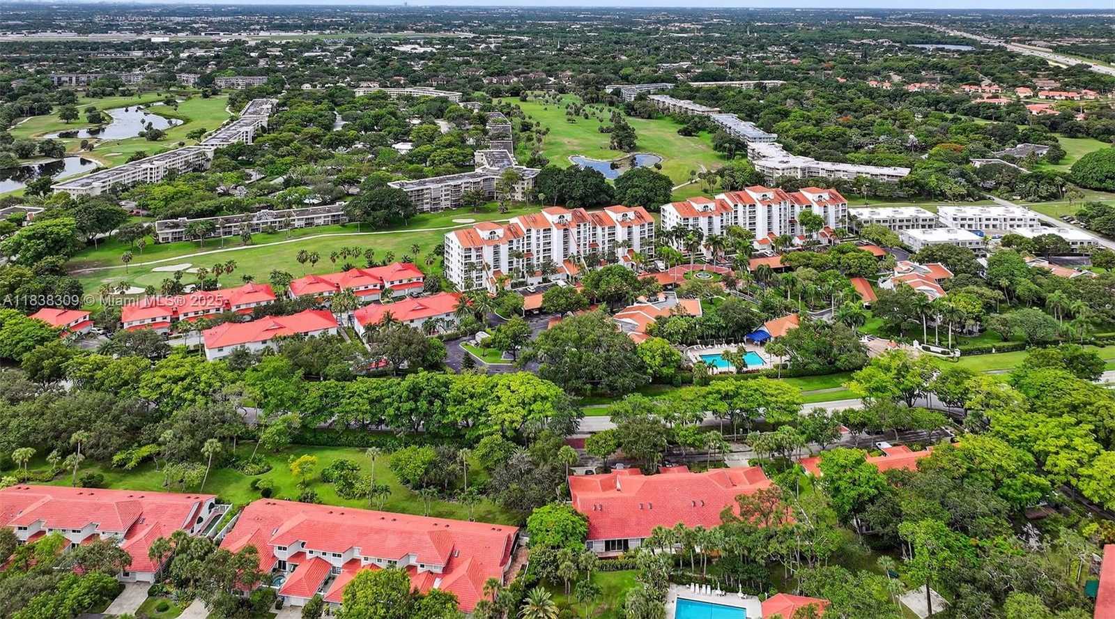 Small Image of 4119 WEST PALM AIRE DR #A4, Pompano Beach Number 58