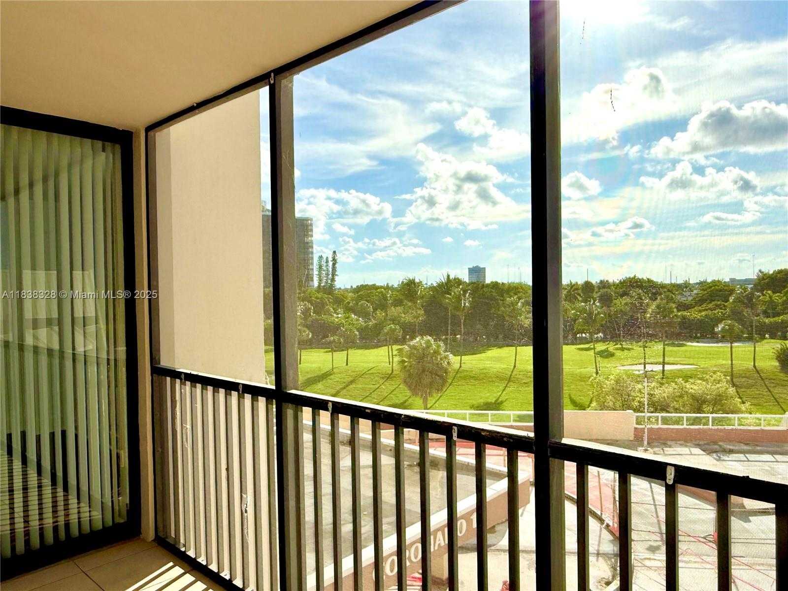 Small Image of 20335 WEST COUNTRY CLUB DR #502, Aventura Number 12