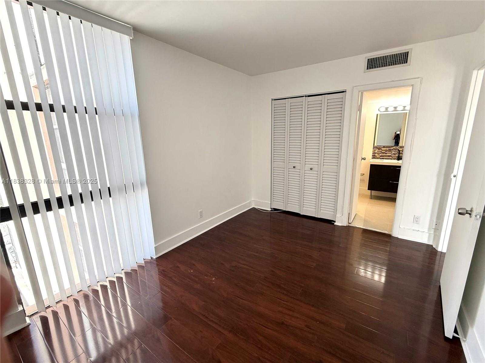 Small Image of 20335 WEST COUNTRY CLUB DR #502, Aventura Number 8