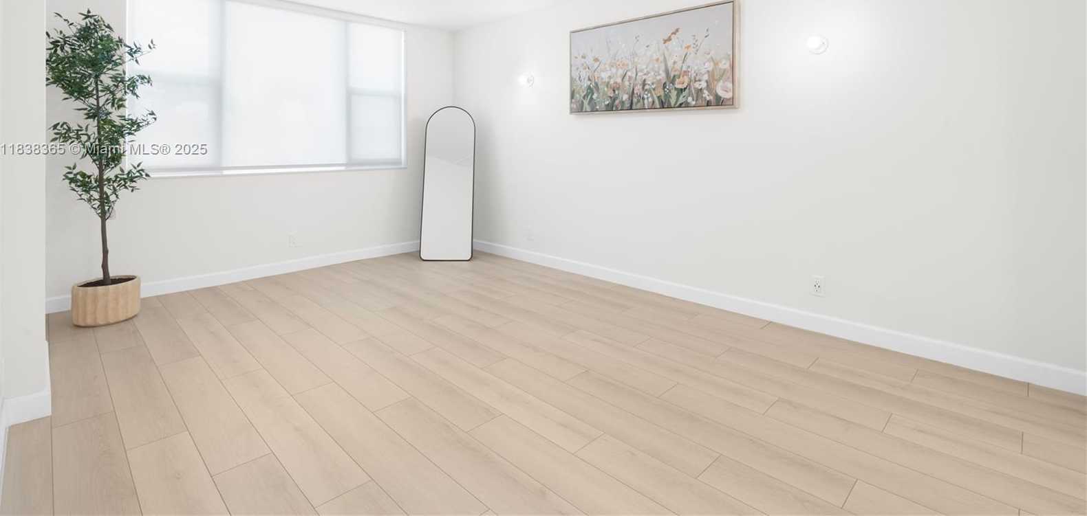 Small Image of 4400 HILLCREST DR #314B, Hollywood Number 17