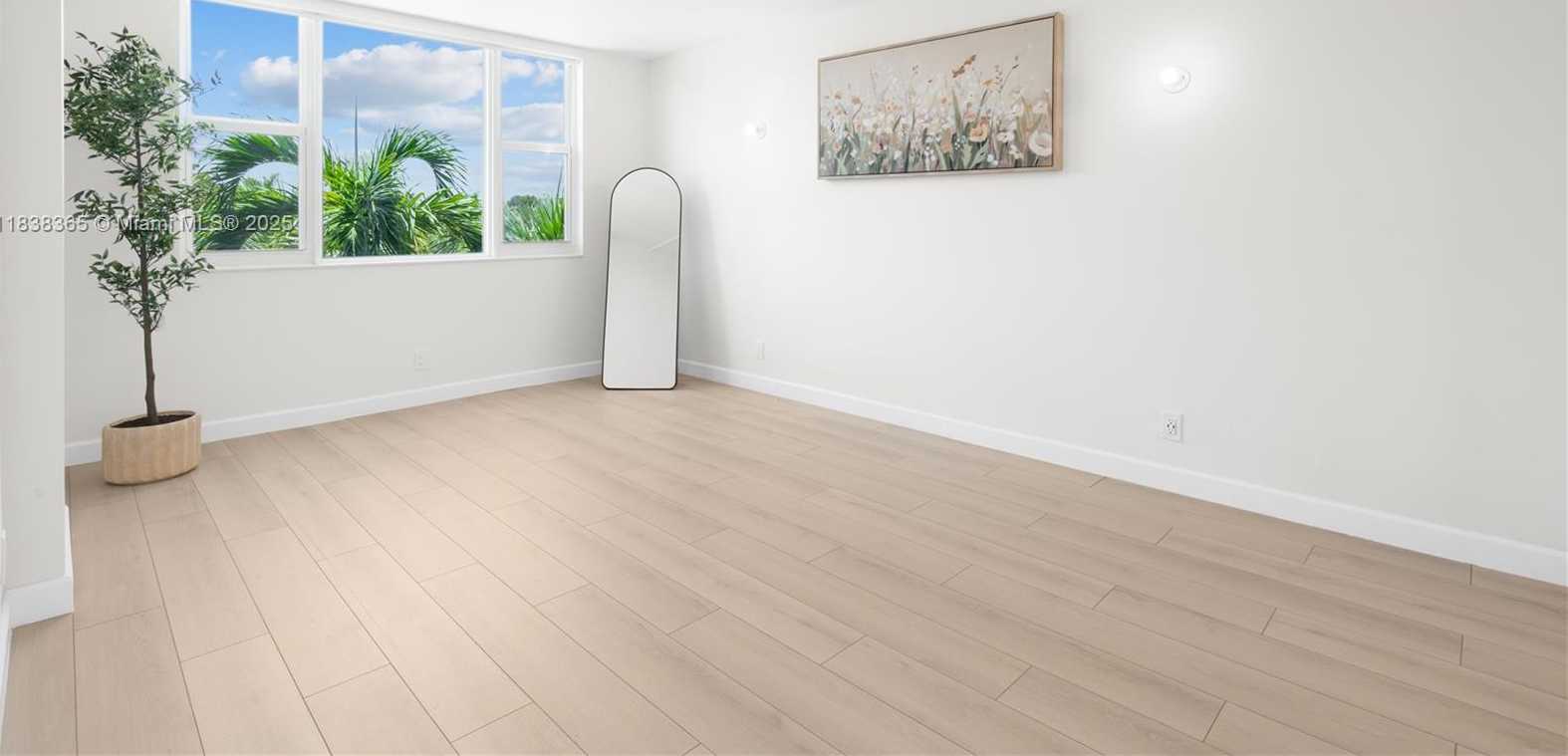 Small Image of 4400 HILLCREST DR #314B, Hollywood Number 18
