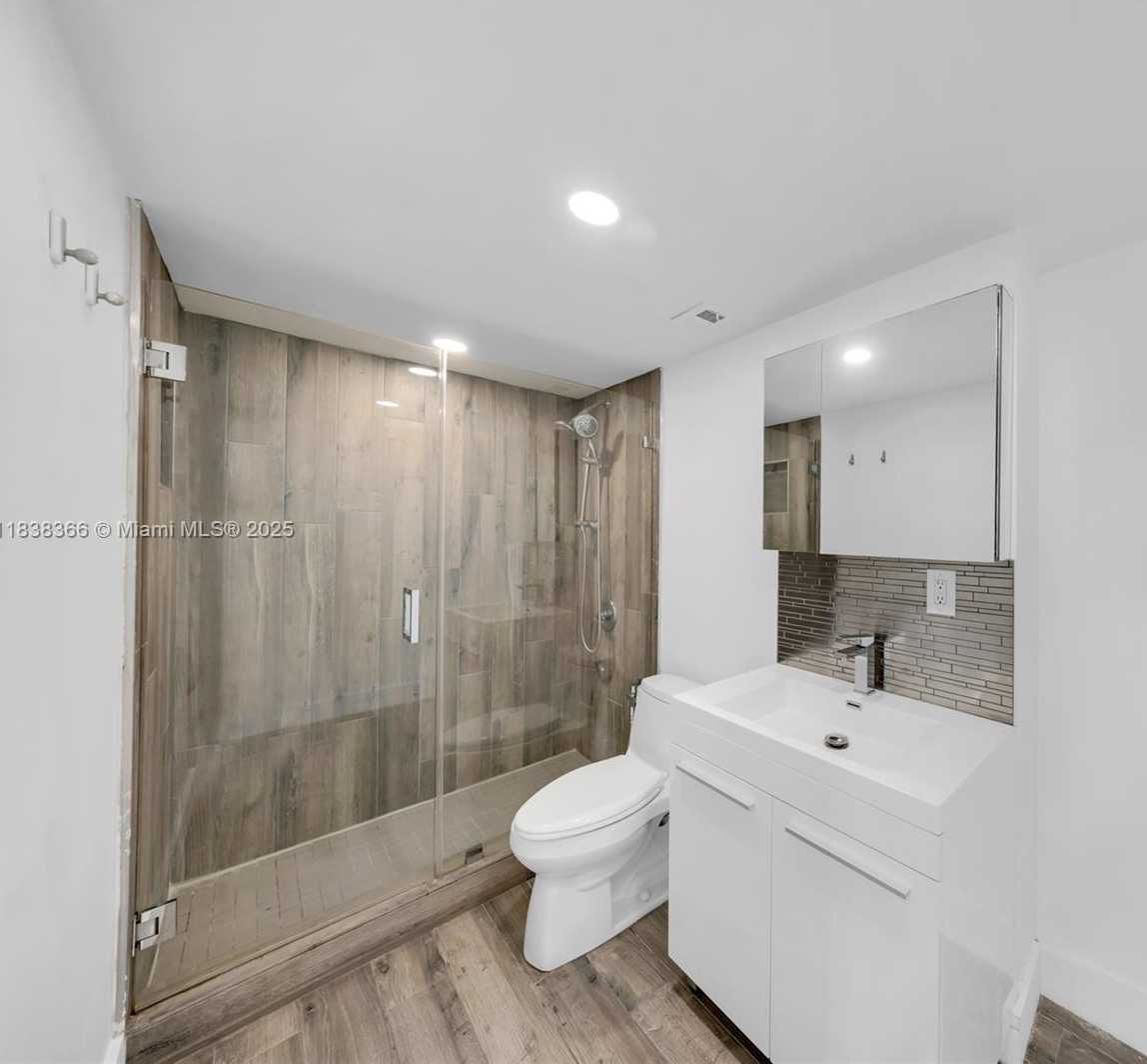 Small Image of 13155 IXORA CT #1105, North Miami Number 11