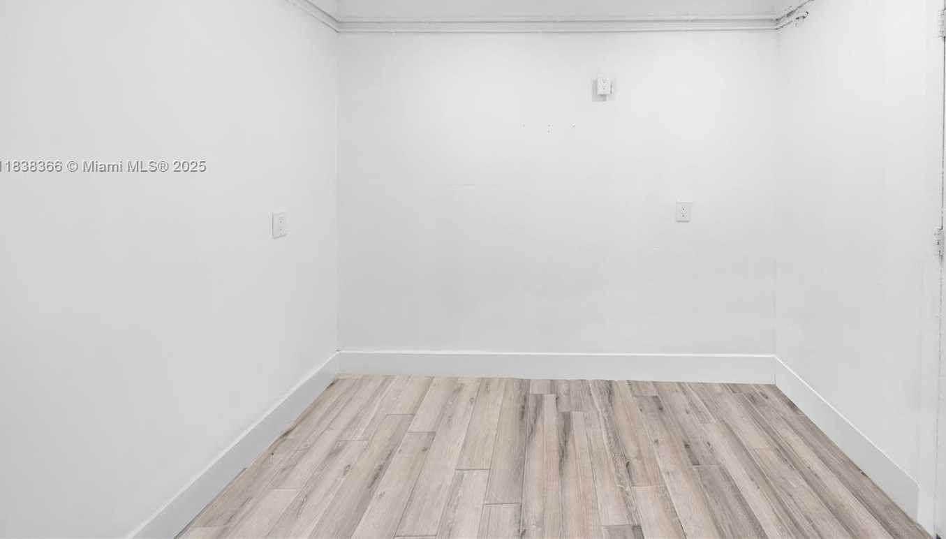 Small Image of 13155 IXORA CT #1105, North Miami Number 13