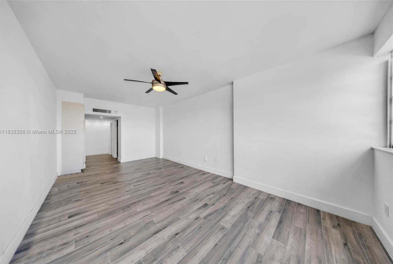 Small Image of 13155 IXORA CT #1105, North Miami Number 16