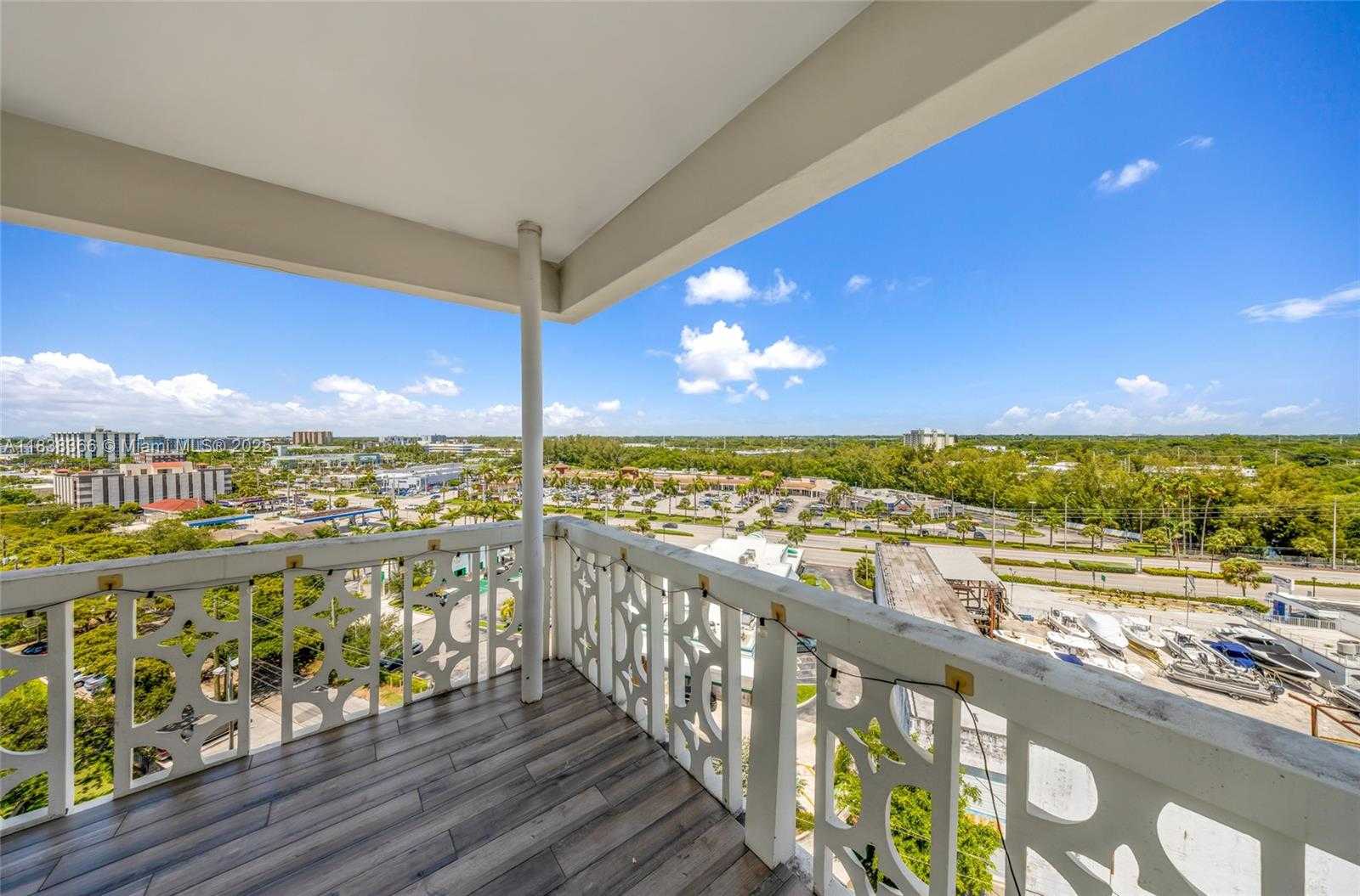 Small Image of 13155 IXORA CT #1105, North Miami Number 21