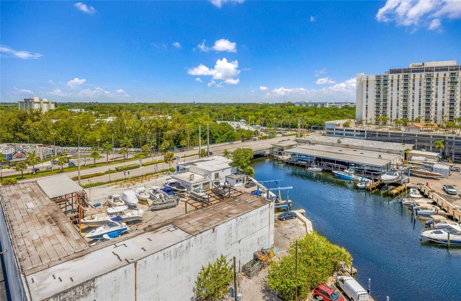 Small Image of 13155 IXORA CT #1105, North Miami Number 22