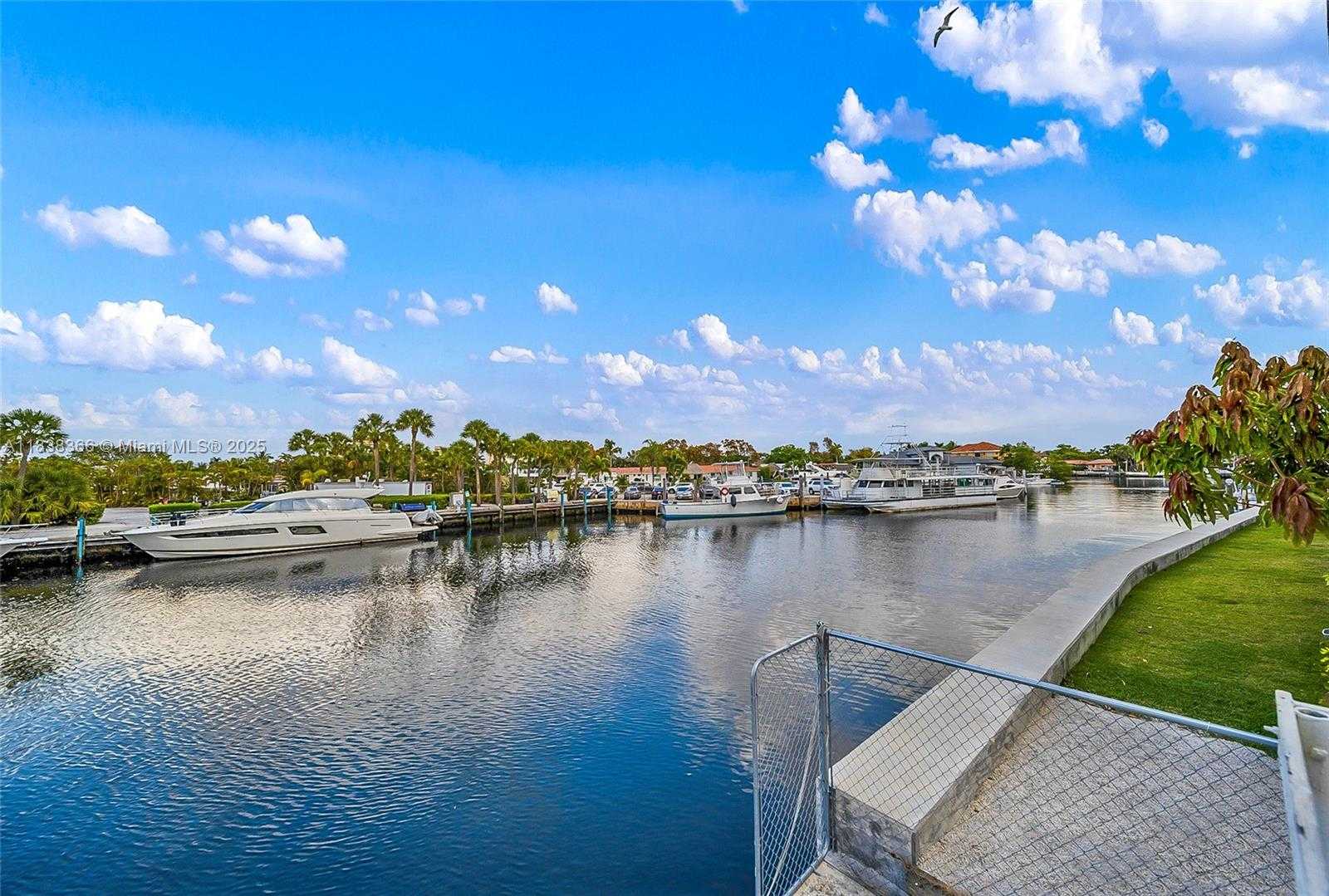Small Image of 13155 IXORA CT #1105, North Miami Number 31