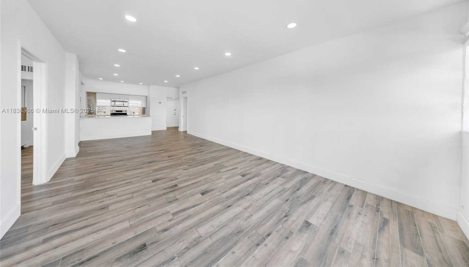 Small Image of 13155 IXORA CT #1105, North Miami Number 7