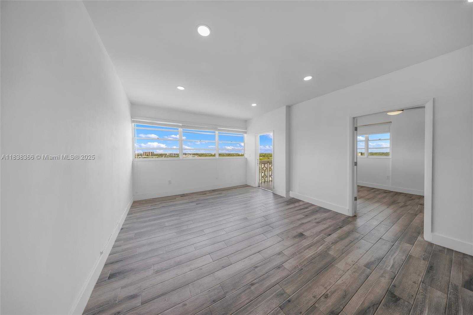 Small Image of 13155 IXORA CT #1105, North Miami Number 8