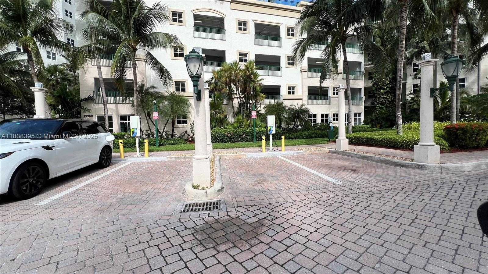 Small Image of 19900 EAST COUNTRY CLUB DR #1014, Aventura Number 12