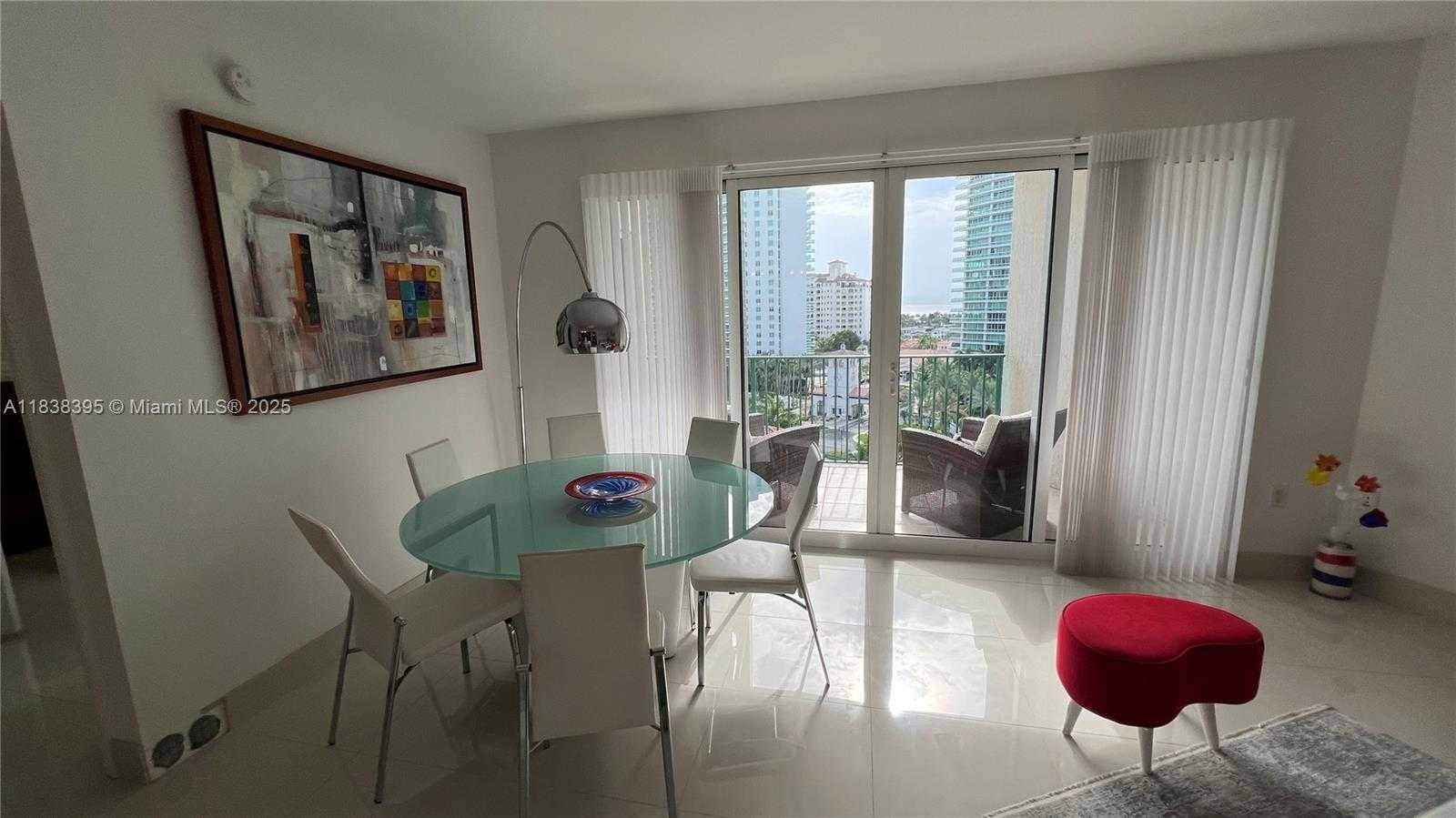 Small Image of 19900 EAST COUNTRY CLUB DR #1014, Aventura Number 5