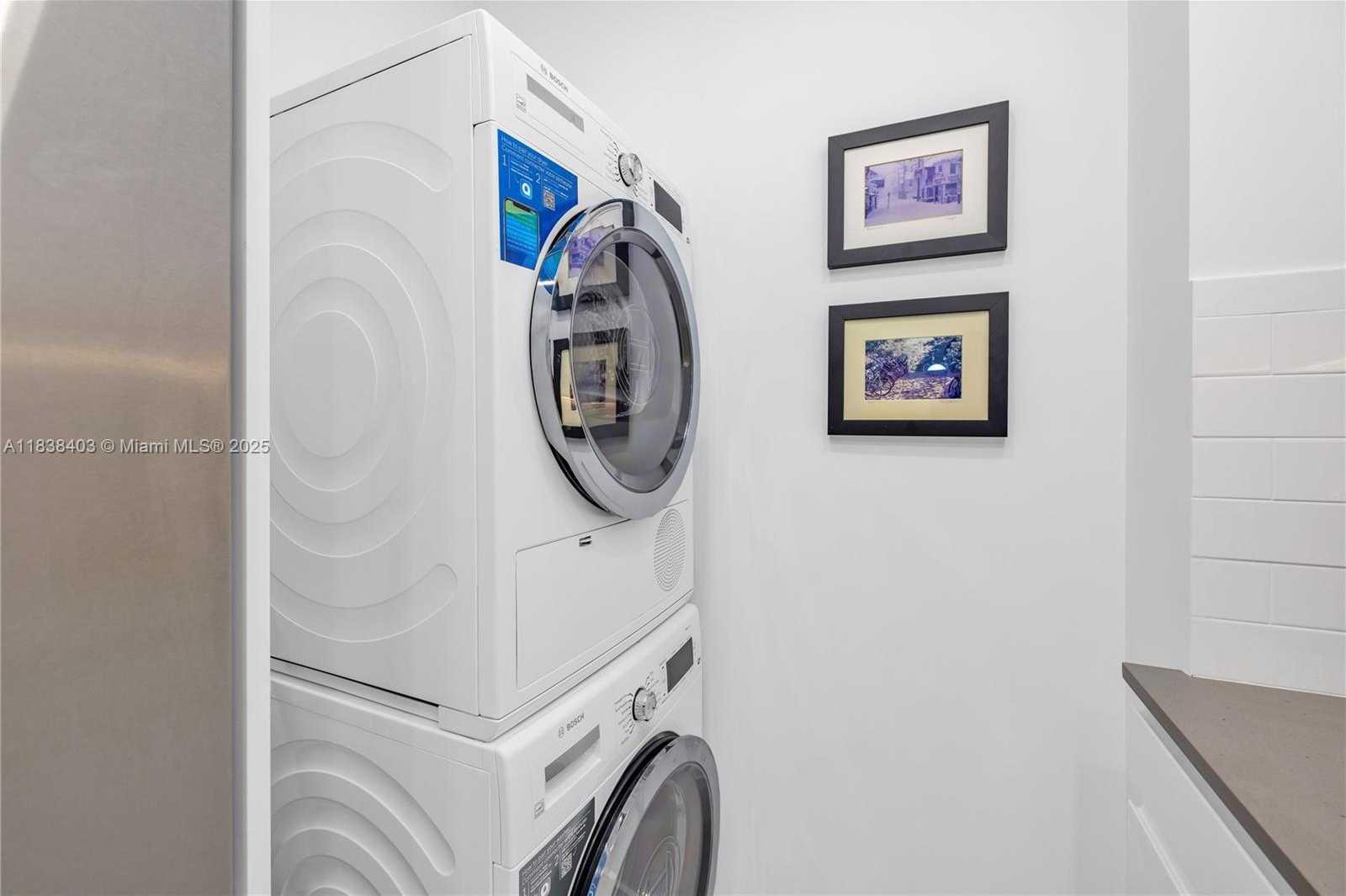 Small Image of 3 ISLAND AVE #12E, Miami Beach Number 11