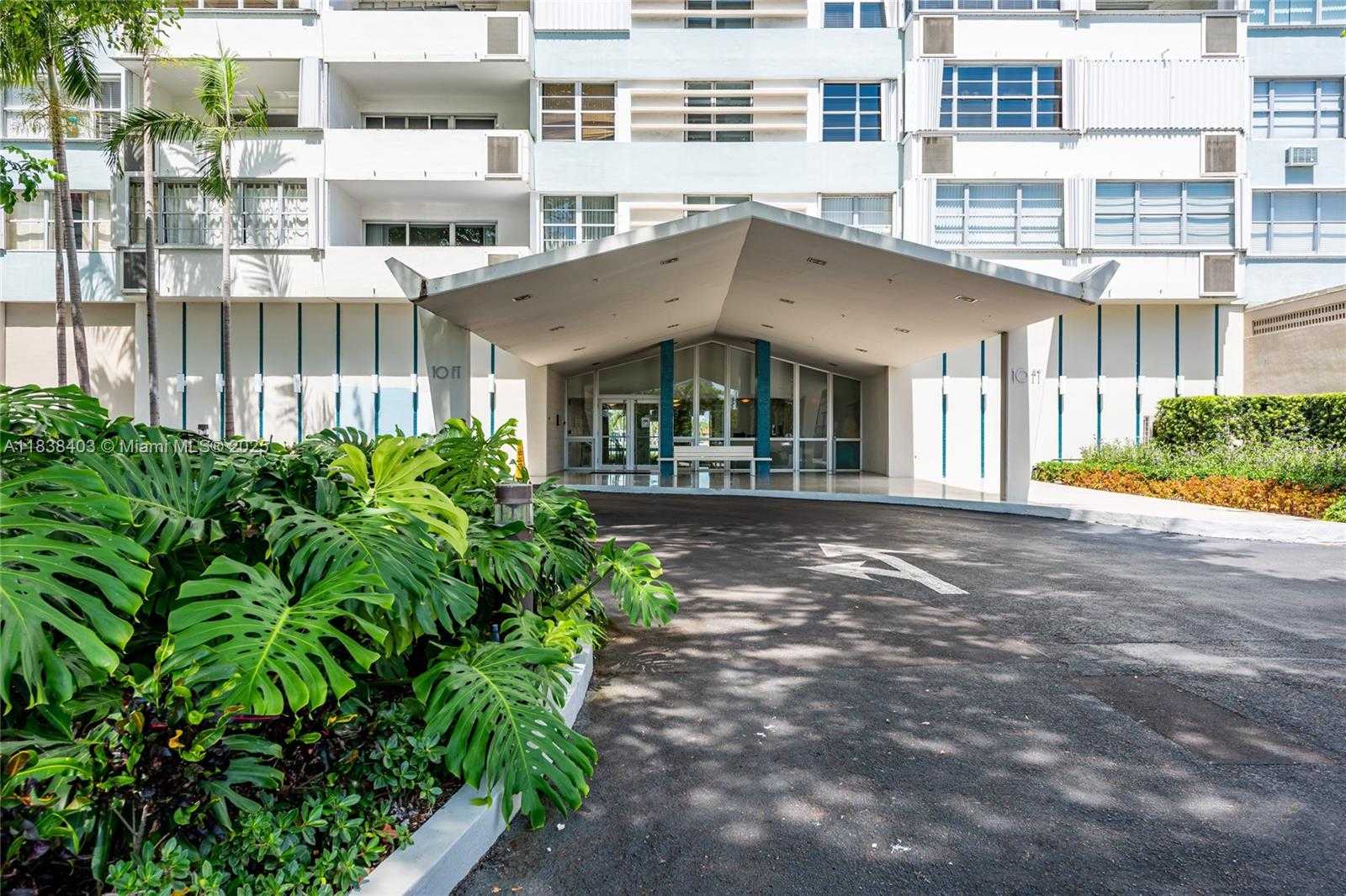 Small Image of 3 ISLAND AVE #12E, Miami Beach Number 13