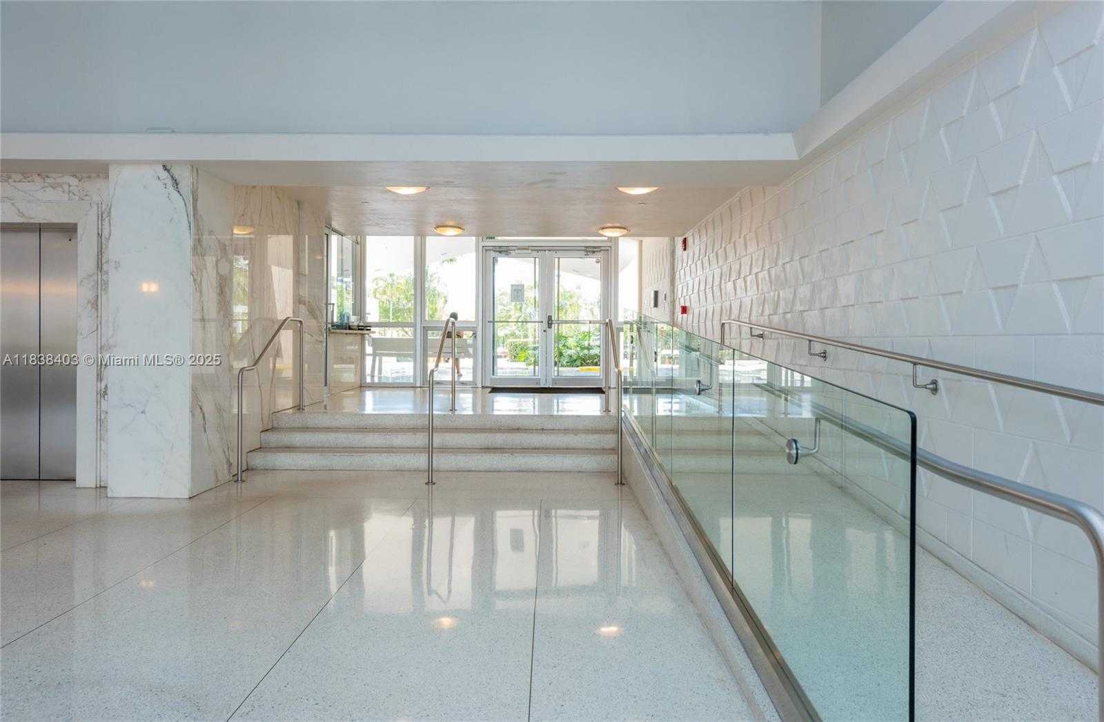 Small Image of 3 ISLAND AVE #12E, Miami Beach Number 15