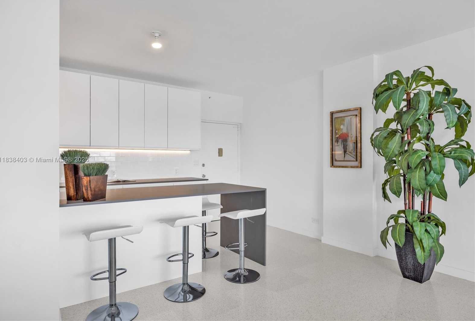 Small Image of 3 ISLAND AVE #12E, Miami Beach Number 24
