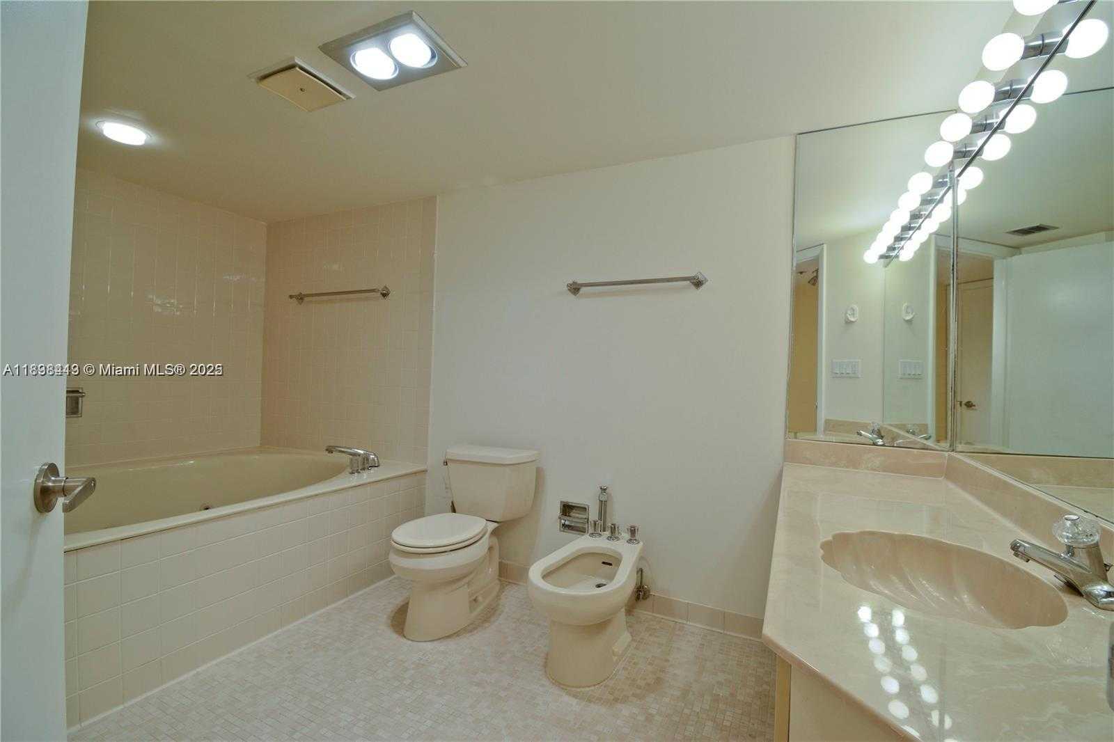 Small Image of 300 THREE ISLANDS BLVD #308, Hallandale Beach Number 12