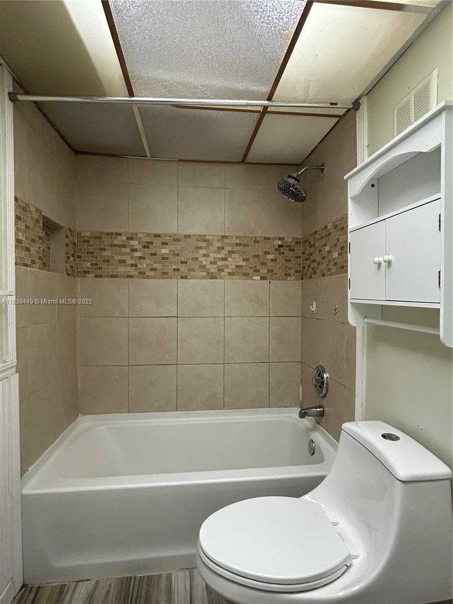 Small Image of 7480 NORTH WEST 17TH ST #305, Plantation Number 16