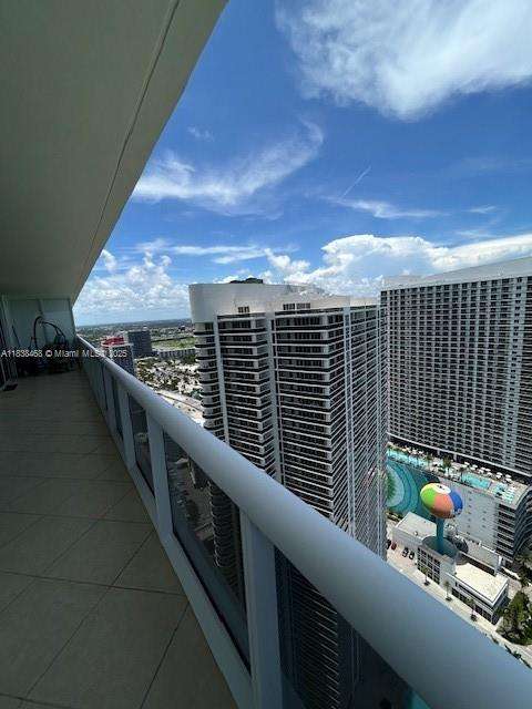 Small Image of 1830 SOUTH OCEAN DR #4501, Hallandale Beach Number 21