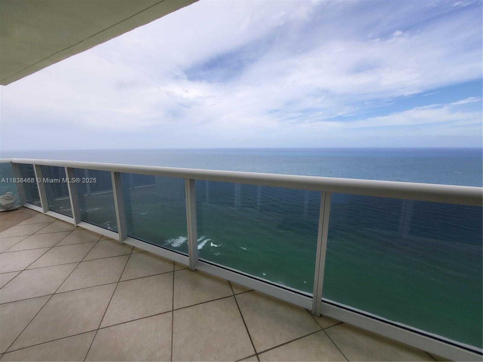 Small Image of 1830 SOUTH OCEAN DR #4501, Hallandale Beach Number 22