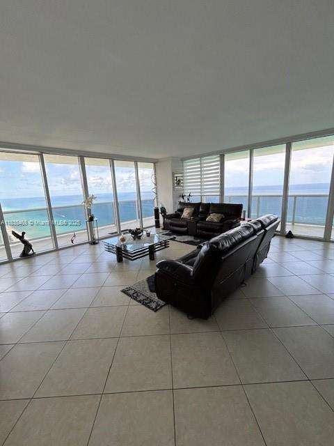 Small Image of 1830 SOUTH OCEAN DR #4501, Hallandale Beach Number 5