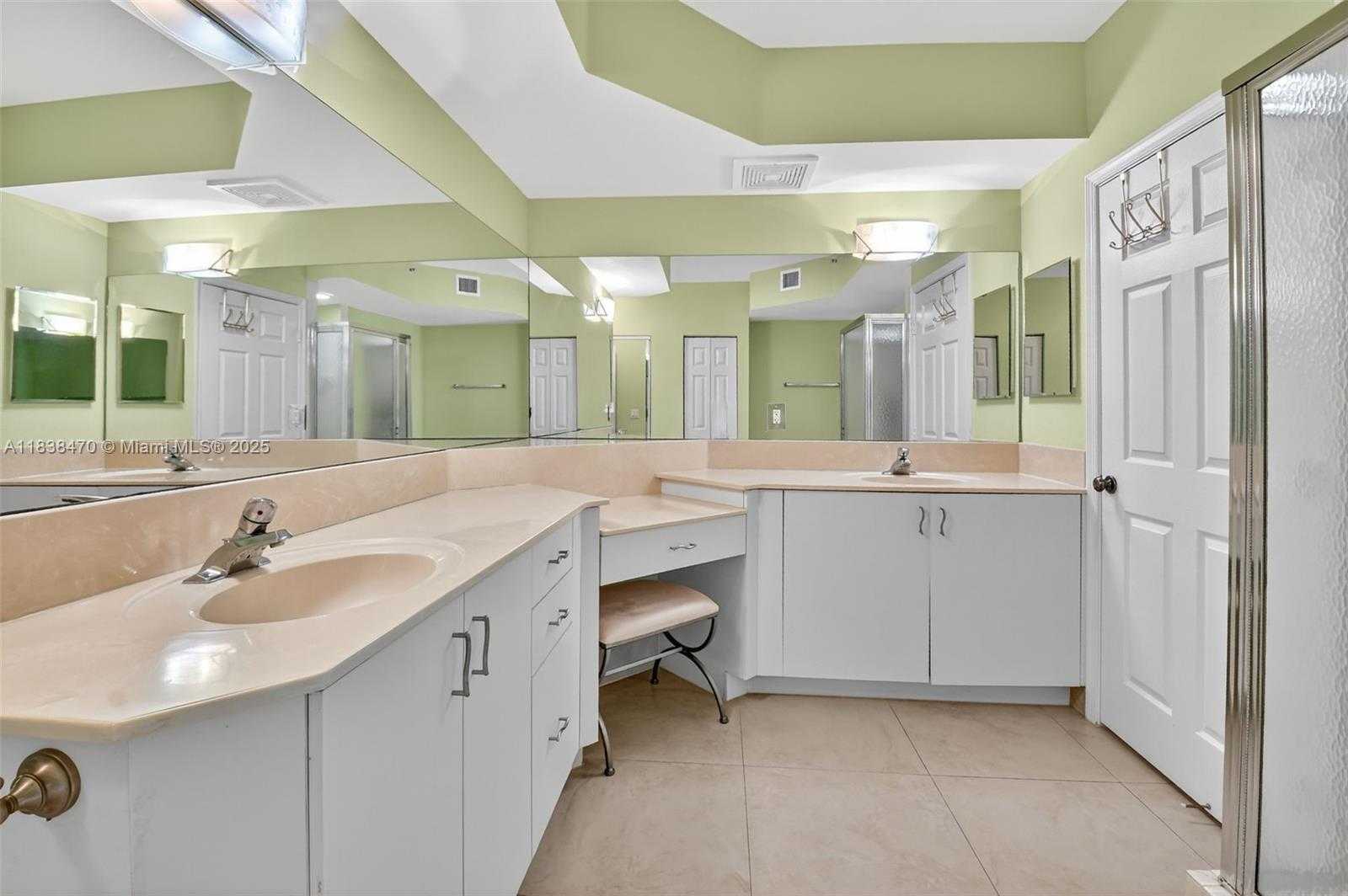 Small Image of 5938 CRYSTAL SHORES DR #103, Boynton Beach Number 13