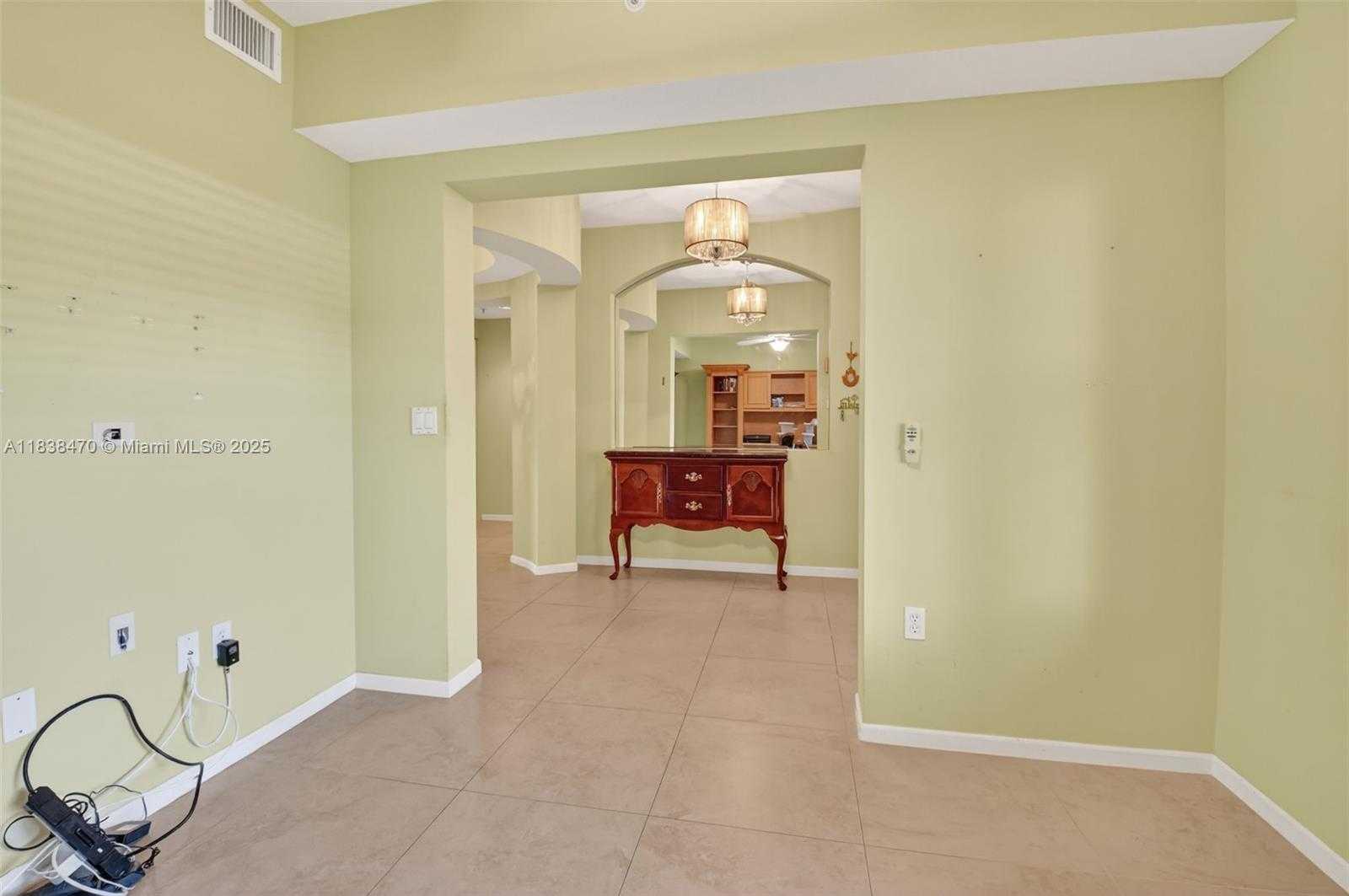 Small Image of 5938 CRYSTAL SHORES DR #103, Boynton Beach Number 6