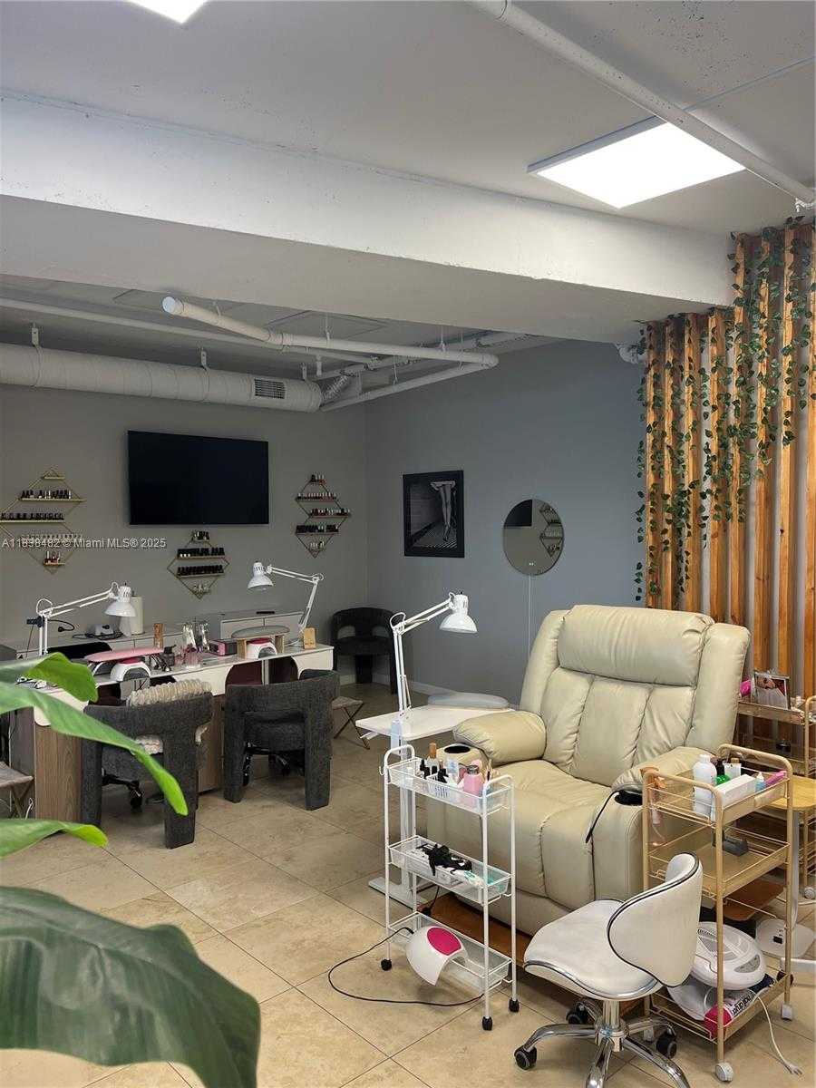 Small Image of 3250 NORTH EAST 1ST AVE #303, Miami Number 19