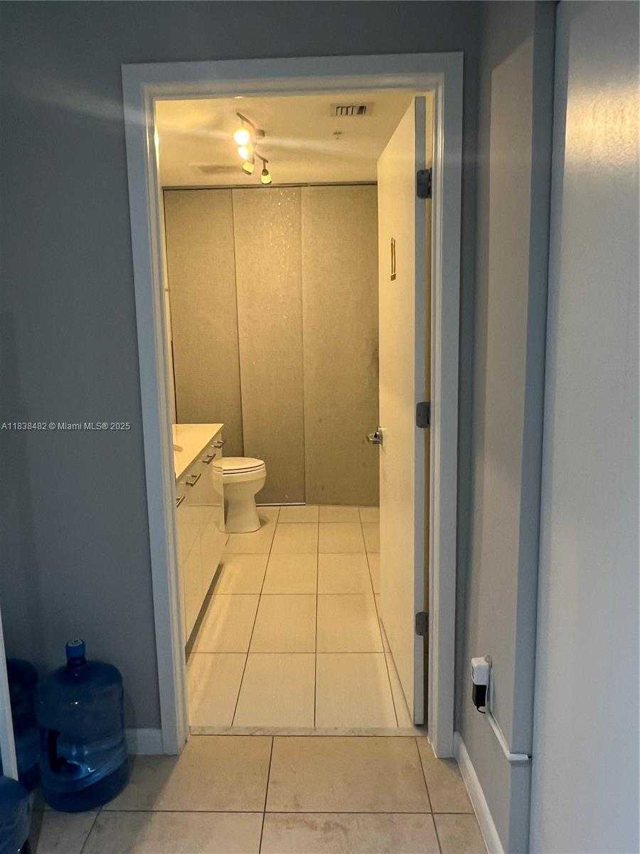 Small Image of 3250 NORTH EAST 1ST AVE #303, Miami Number 32