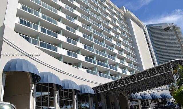 Small Image of 19201 COLLINS AVE #729, Sunny Isles Beach Number 4