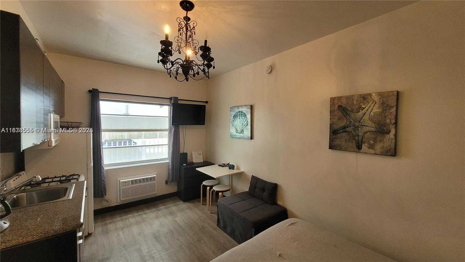 Small Image of 335 OCEAN DR #131, Miami Beach Number 11