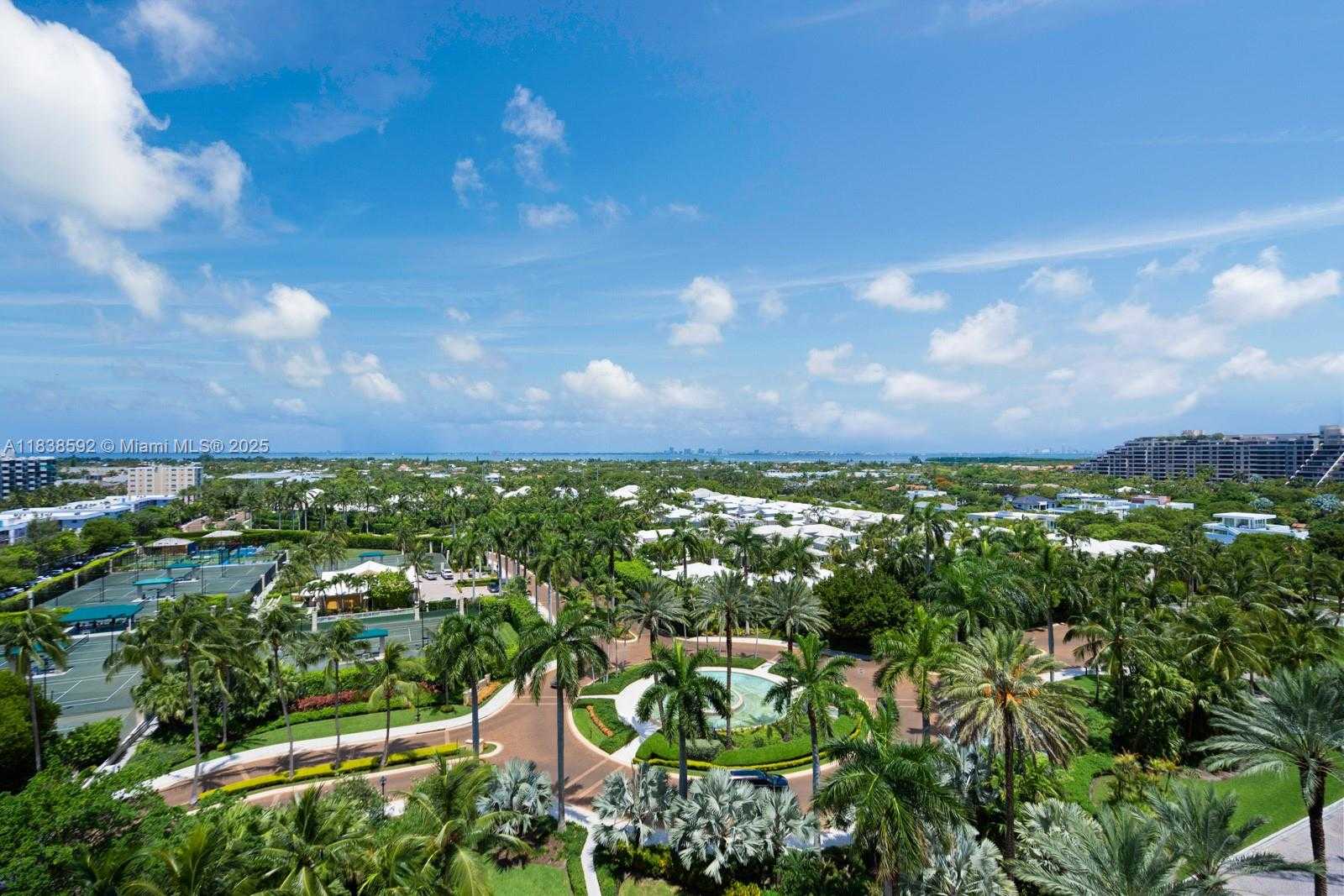 Small Image of 445 GRAND BAY DR #1011, Key Biscayne Number 30