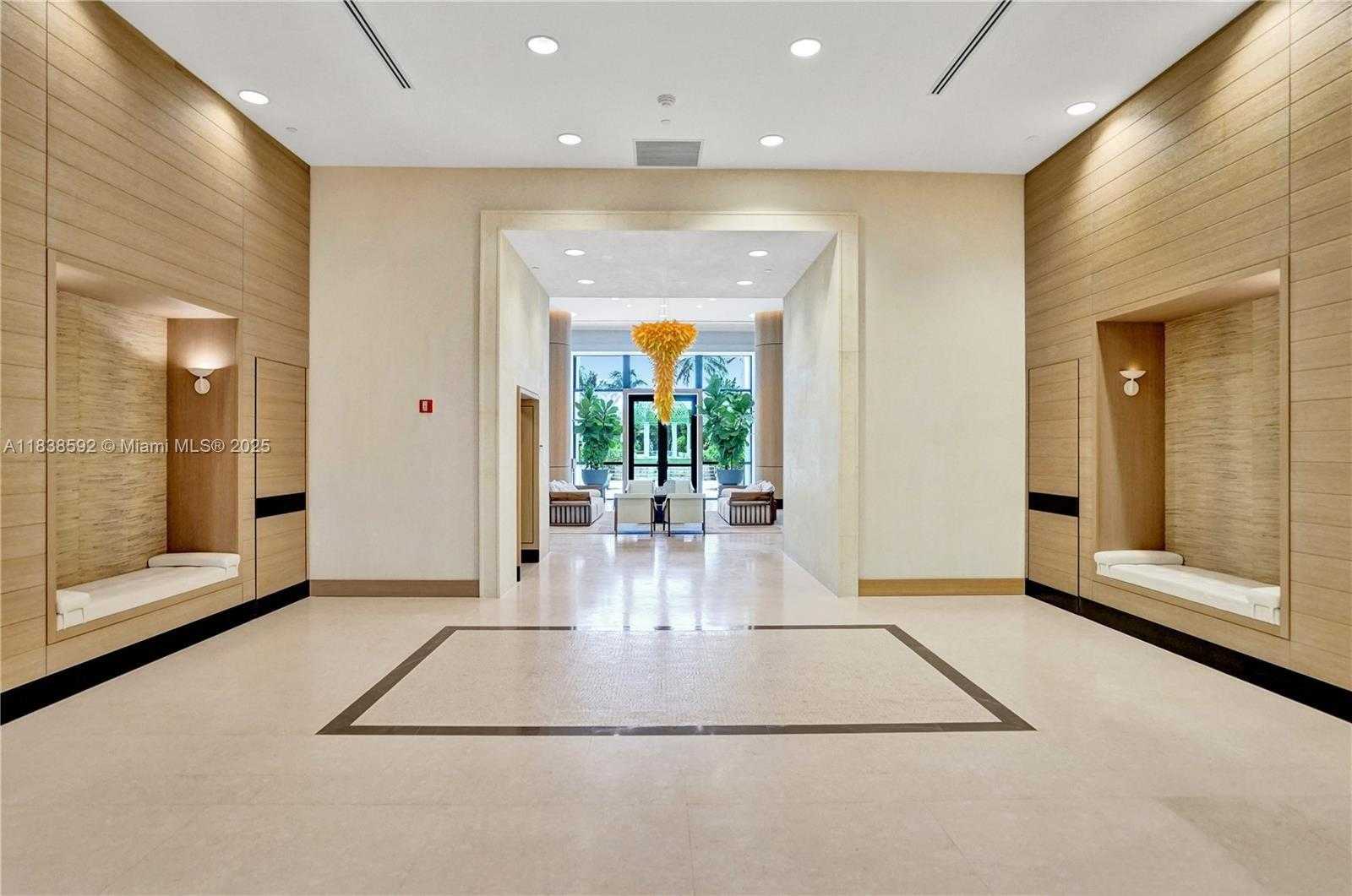 Small Image of 445 GRAND BAY DR #1011, Key Biscayne Number 40