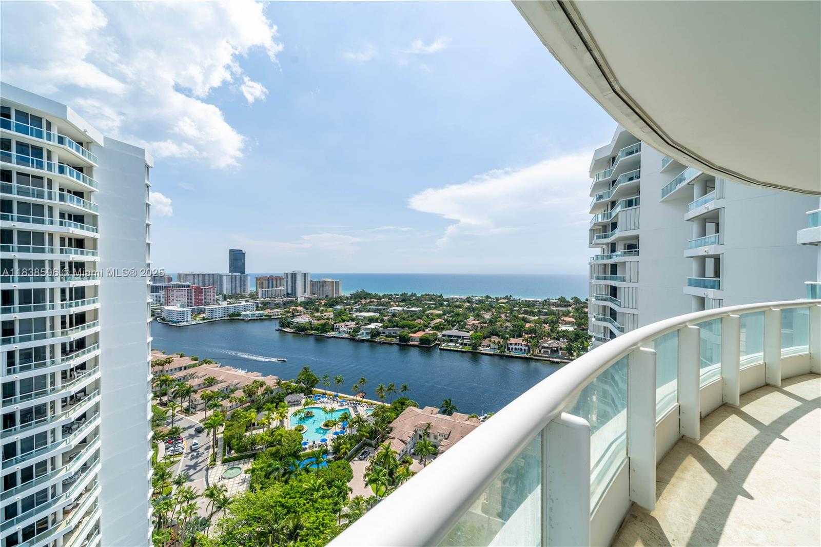 Small Image of 21050 POINT PL #2601, Aventura Number 15